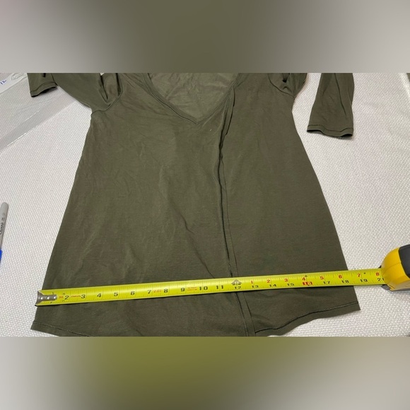 Lululemon top - Picture 6 of 9